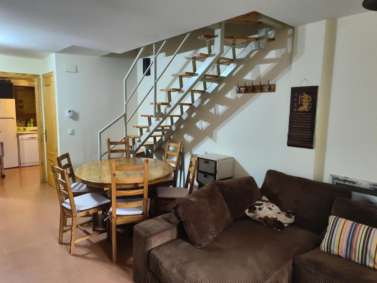 Duplex Con Jardin En Pirineos, Totalmente Equipado Lejlighed Villanúa Eksteriør billede